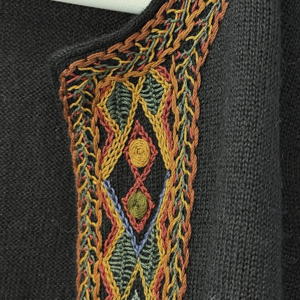 NWT 100% Peru Baby Alpaca Wool Embroidered Black Cardigan Sweater Women's size S - Picture 3 of 6